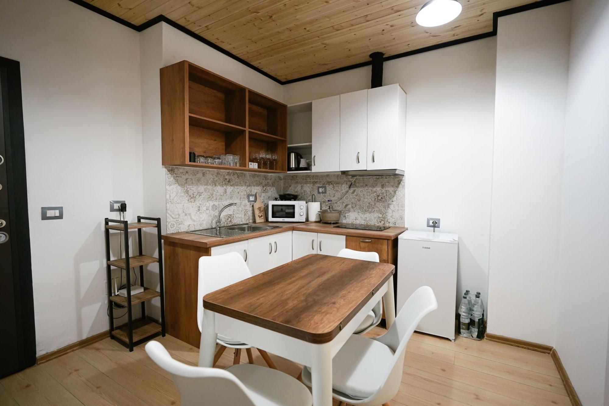 Ora Apartments Гирокастра Экстерьер фото